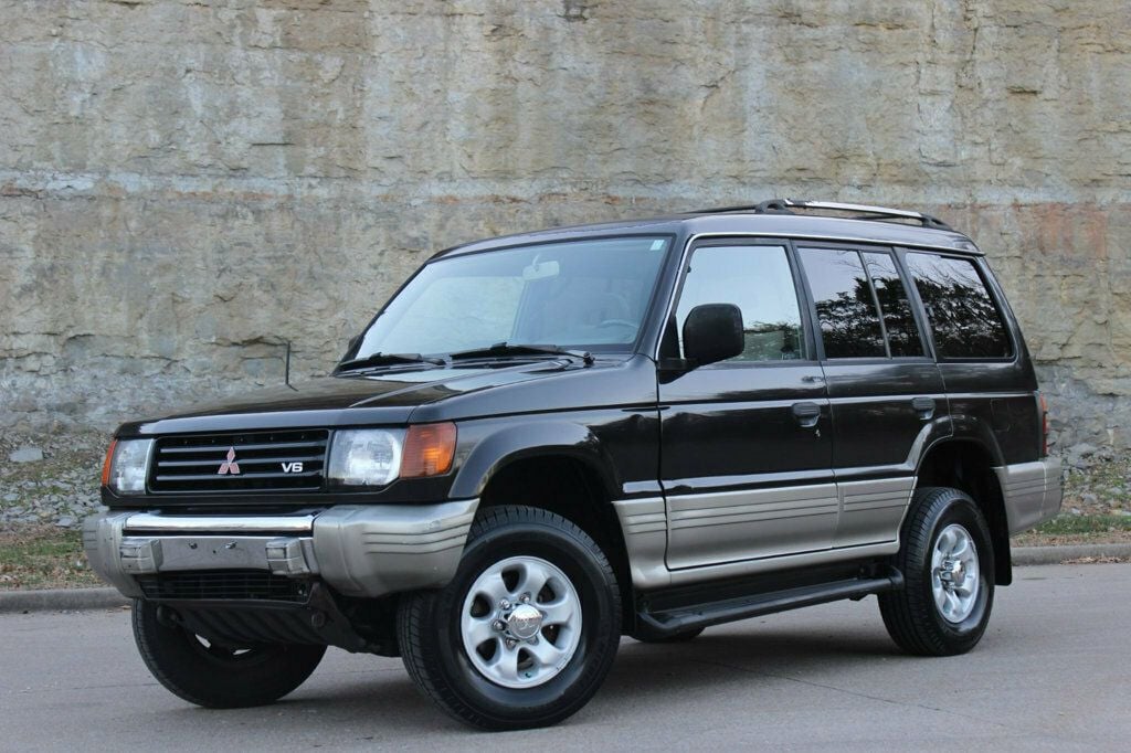 1997 Mitsubishi Montero Low Miles V6 4x4 RARE Cold AC Serviced 615-300-6004 - 22760979 - 3