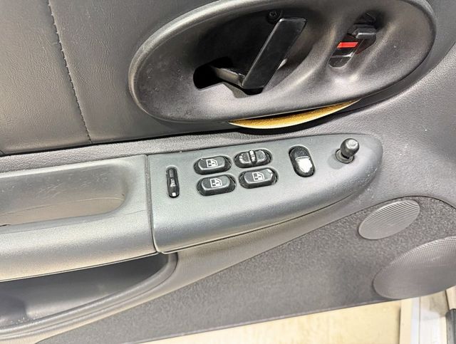 1997 Oldsmobile Cutlass Supreme SL - 22962585 - 24