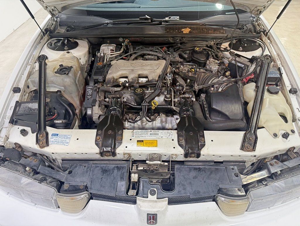 1997 Oldsmobile Cutlass Supreme SL - 22962585 - 39