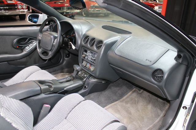1997 Pontiac Firebird 2dr Convertible Trans Am - 23012247 - 57