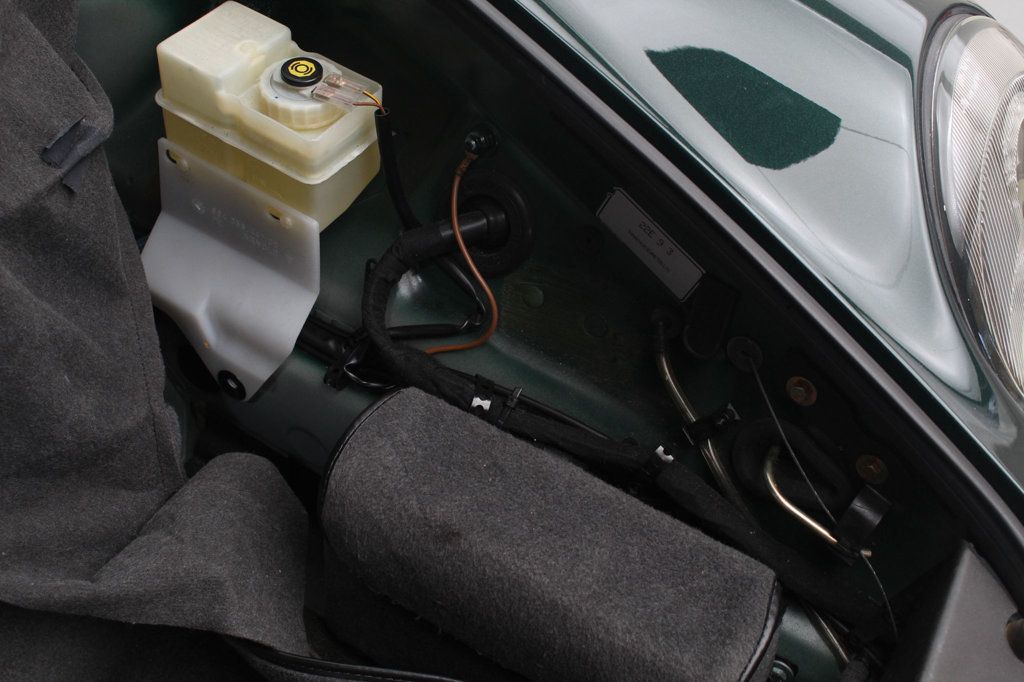 1997 Porsche 911 Cabriolet photo 11