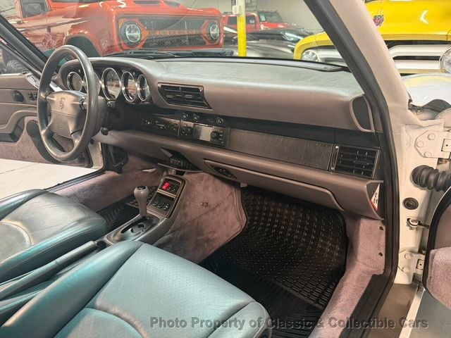 1997 Porsche 911 Carrera 2dr Carrera Coupe w/Tiptronic - 23052742 - 13
