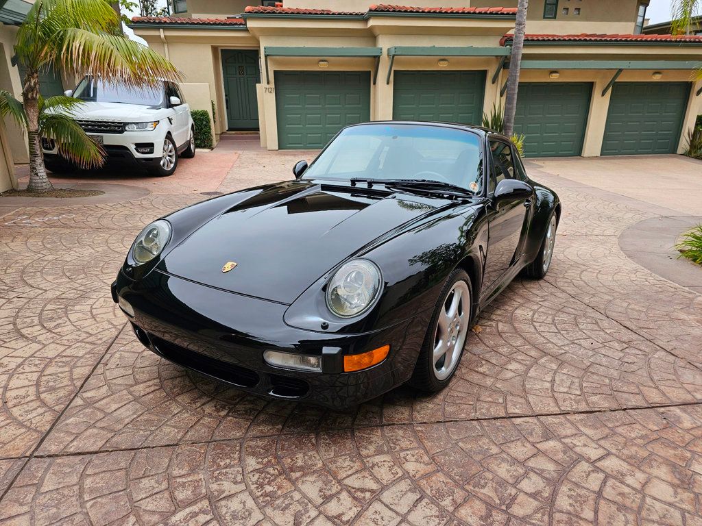 1997 Porsche 993 GREAT EXAMPLE, SUN ROOF, EXCELLENT SERVICE HISTORY! - 22522437 - 3