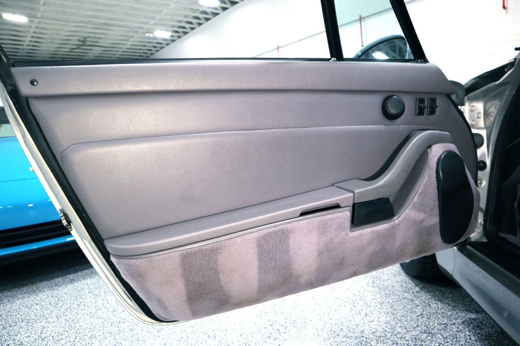 1997 Porsche CARRERA 4S (993) ARCTIC SILVER...35K Miles...1997 993 4S!!  - 22680259 - 23