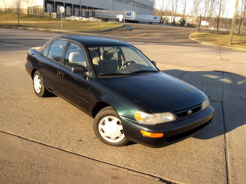 1997 Toyota Corolla DX - 22995920 | Video 2