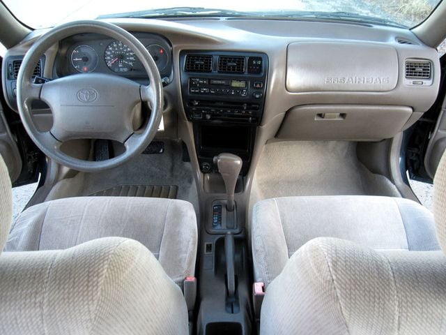 1997 Toyota Corolla DX - 22995920 - 20