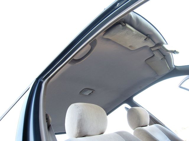 1997 Toyota Corolla DX - 22995920 - 24