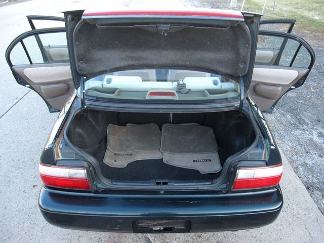 1997 Toyota Corolla DX - 22995920 - 30