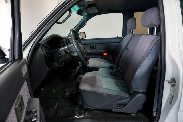 1997 Toyota Tacoma *Tacoma* *EXT Cab* *4x4* *V6* *5-Speed Manual* *West Coast Truck - 23022985 - 7