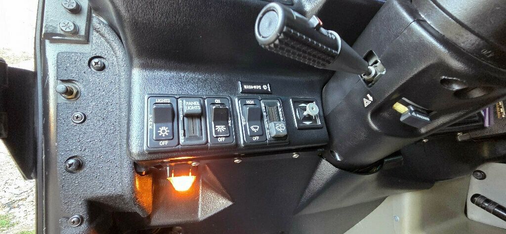 1998 AM General Hummer 4-Passenger Open Top Hard Doors - 22918391 - 31