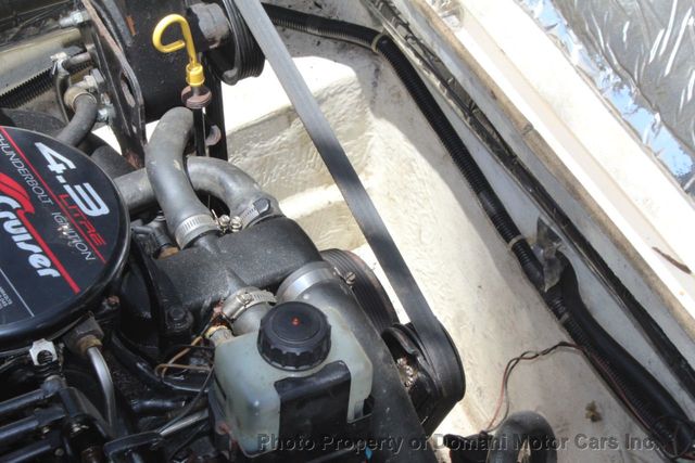 1998 BAYLINER TROPHY BEAUTIFUL TROPHY CABIN WALK AROUNDW INBOARD MERCRUISER - 21891756 - 96