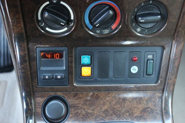 1998 BMW 3 Series Z3  Roadster - 23009560 - 26