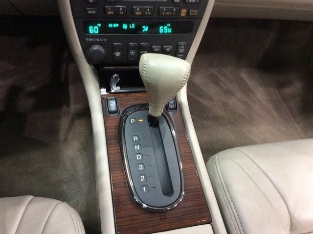 1998 Cadillac Eldorado 2dr Touring Coupe - 22937271 - 16