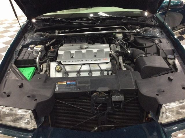 1998 Cadillac Eldorado 2dr Touring Coupe - 22937271 - 24