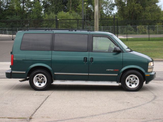 1998 Chevrolet Astro Passenger Ext 111" WB AWD - 23087538 - 9