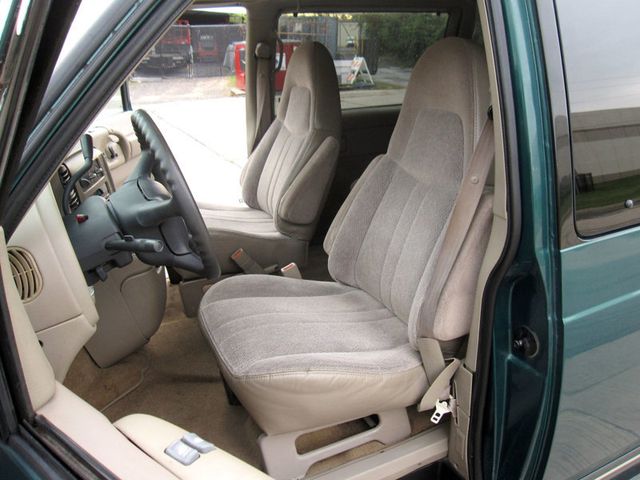 1998 Chevrolet Astro Passenger Ext 111" WB AWD - 23087538 - 16