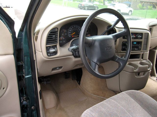1998 Chevrolet Astro Passenger Ext 111" WB AWD - 23087538 - 17