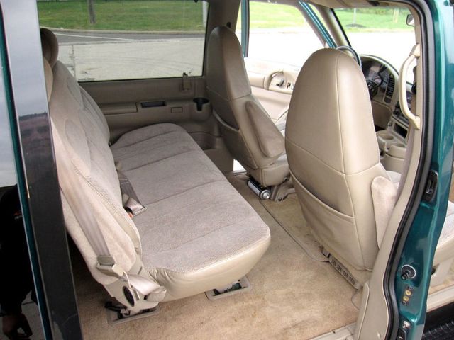 1998 Chevrolet Astro Passenger Ext 111" WB AWD - 23087538 - 27