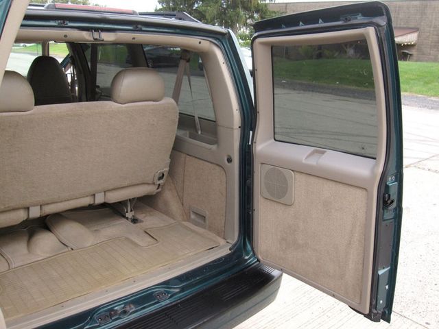1998 Chevrolet Astro Passenger Ext 111" WB AWD - 23087538 - 33