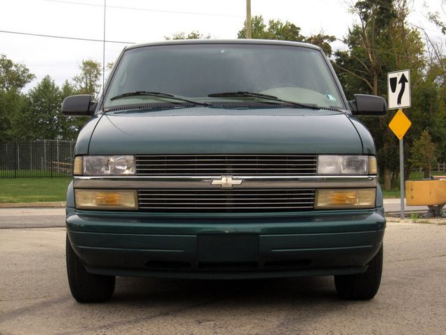 1998 Chevrolet Astro Passenger Ext 111" WB AWD - 23087538 - 5