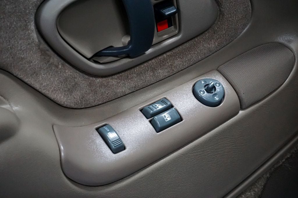 1998 CHEVROLET GMT-400 - Image 44