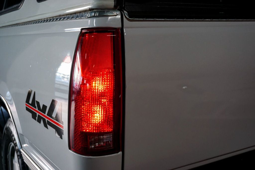 1998 CHEVROLET GMT-400 - Image 70