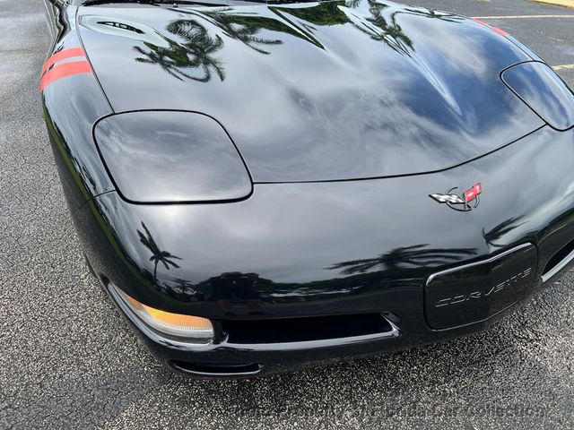 1998 Chevrolet Corvette Coupe Targa Automatic - 22877624 - 24