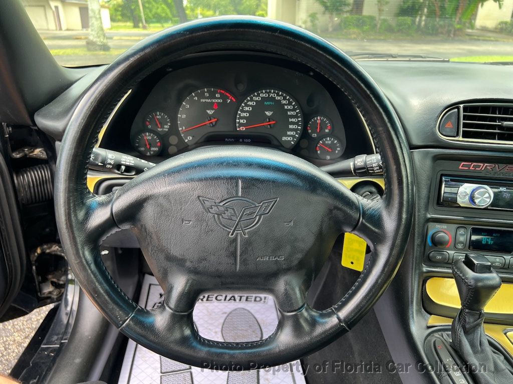 1998 Chevrolet Corvette Coupe Targa Automatic - 22877624 - 38