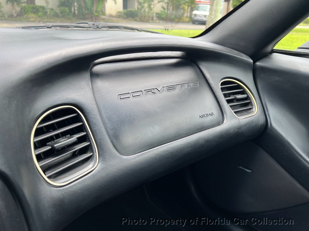 1998 Chevrolet Corvette Coupe Targa Automatic - 22877624 - 41