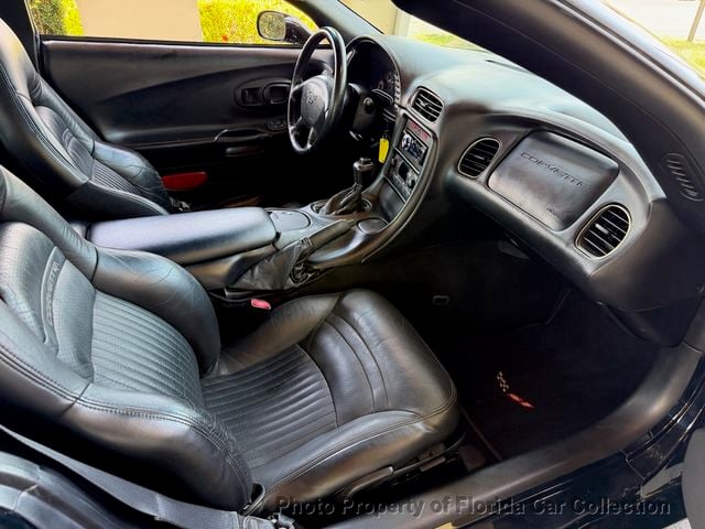 1998 Chevrolet Corvette Coupe Targa Roof - 22877624 - 10