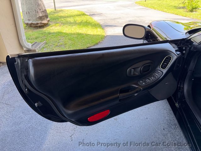 1998 Chevrolet Corvette Coupe Targa Roof - 22877624 - 44