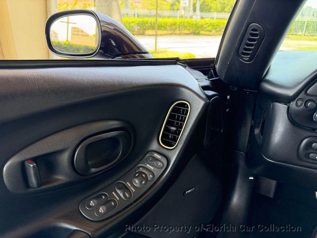 1998 Chevrolet Corvette Coupe Targa Roof - 22877624 - 46