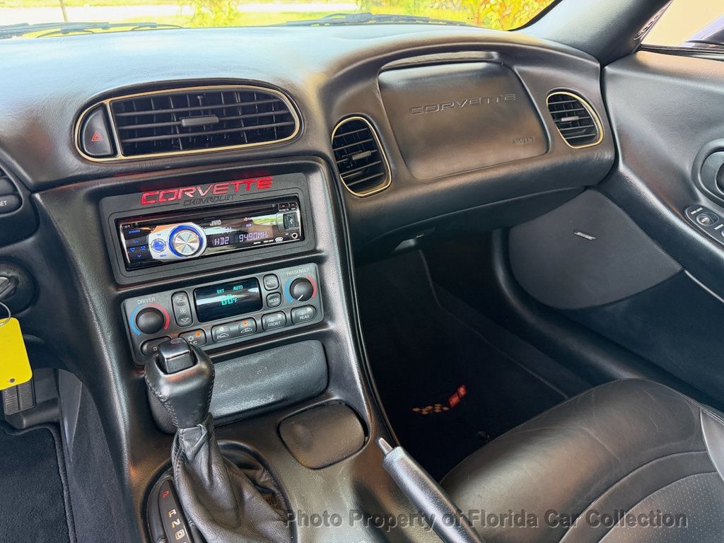 1998 Chevrolet Corvette Coupe Targa Roof - 22877624 - 7