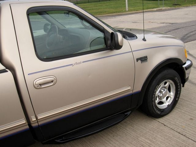 1998 Ford F-150 Reg Cab 139" Lariat - 23074698 - 13
