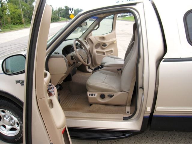1998 Ford F-150 Reg Cab 139" Lariat - 23074698 - 21