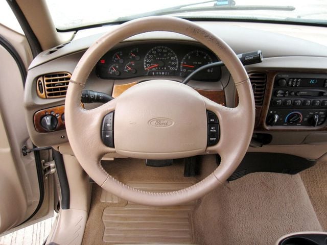 1998 Ford F-150 Reg Cab 139" Lariat - 23074698 - 23