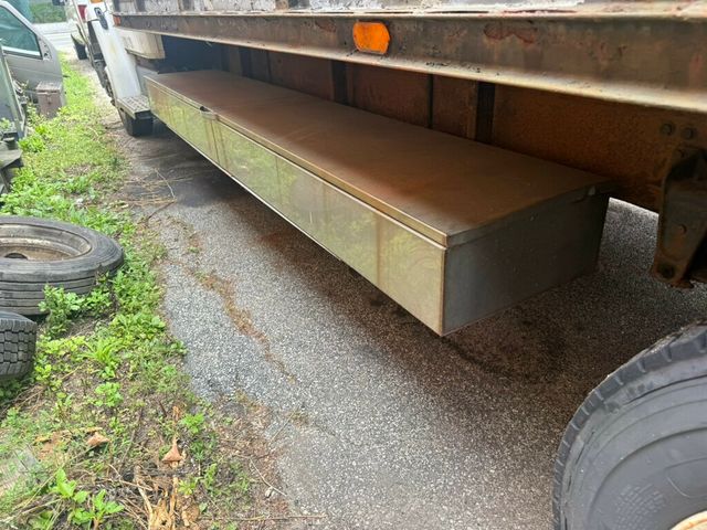 1998 Freightliner FL60 LANDSCAPE TRUCK WITH LIFTGATE FINANCING AVAILABLE - 22880936 - 13