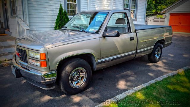 Used 1998 GMC Sierra SL with VIN 1GTEC14W0WZ537909 for sale in Riverhead, NY