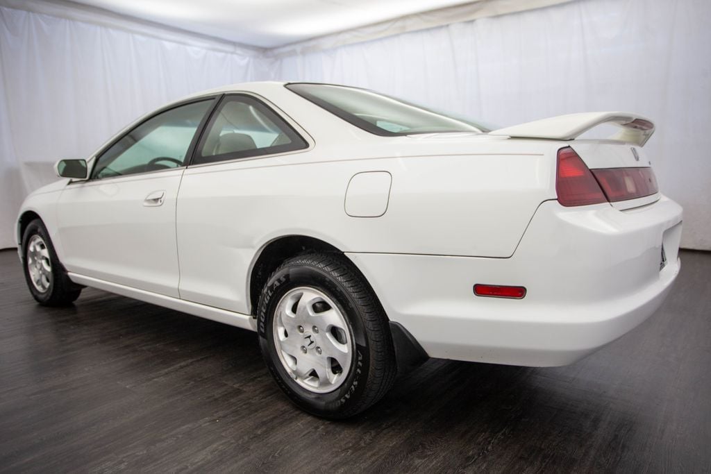 1998 Honda Accord Coupe 2dr Coupe EX Manual - 22220182 - 24