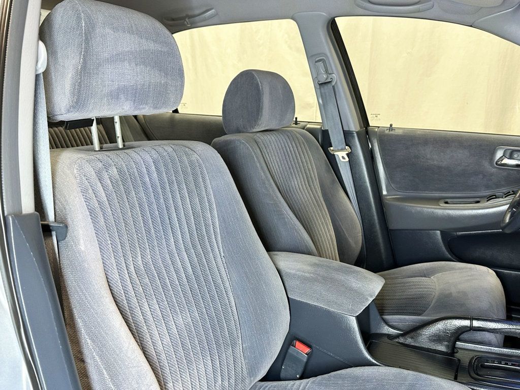 1998 Honda Accord Sedan 4dr Sedan LX Automatic - 23054434 - 19