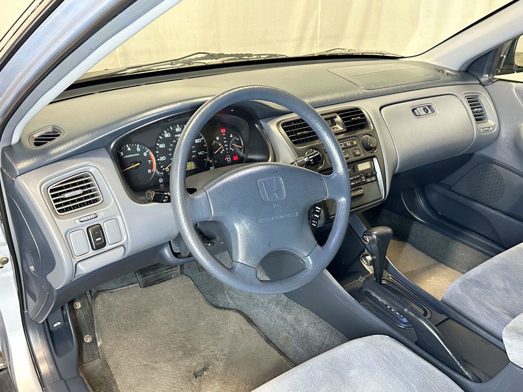 1998 Honda Accord Sedan 4dr Sedan LX Automatic - 23054434 - 20