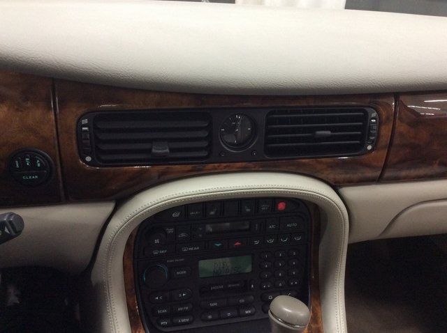 1998 Jaguar XJ 4dr Sedan - 22891956 - 14