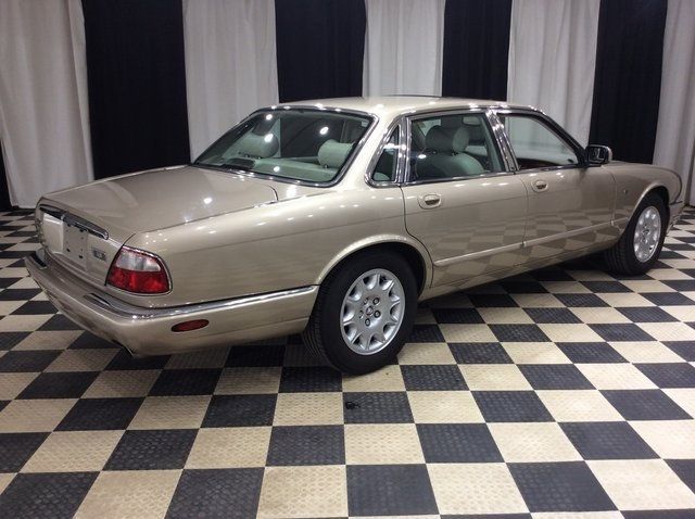 1998 Jaguar XJ 4dr Sedan - 22891956 - 5
