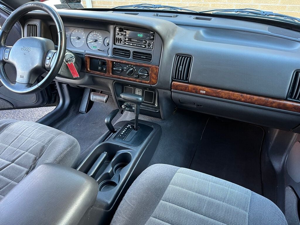 1998 Jeep Grand Cherokee 4dr Laredo 4WD - 22624589 - 30