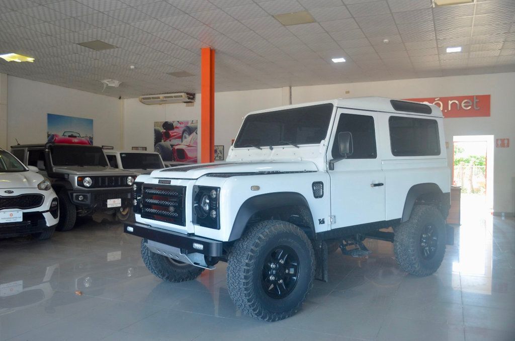 1998 Land Rover Defender Generacion personalizada. Todo es nuevo. Cero km - 21739502 - 1