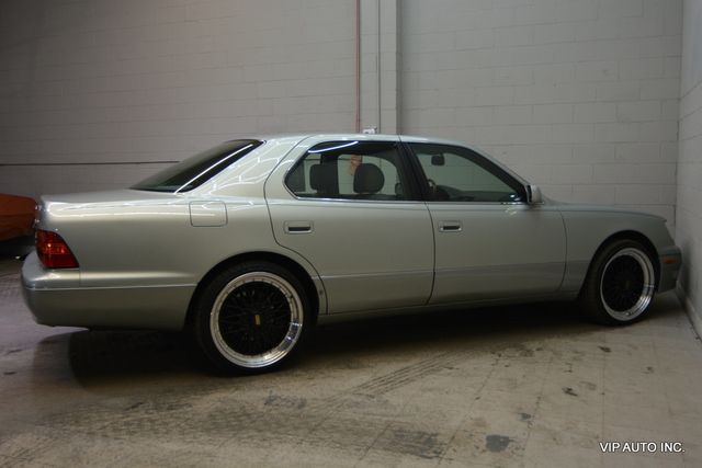 1998 Lexus LS LS 400 Sedan 4D - 23055818 - 5