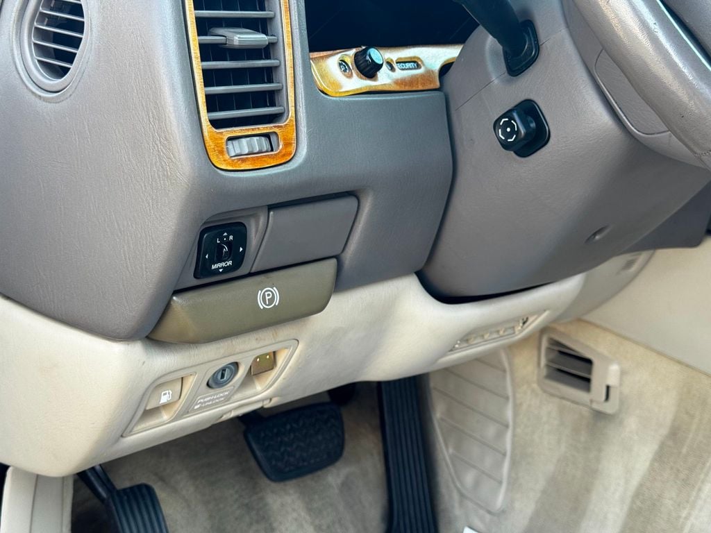 1998 Lexus LS 400 Base Trim - 23006043 - 9