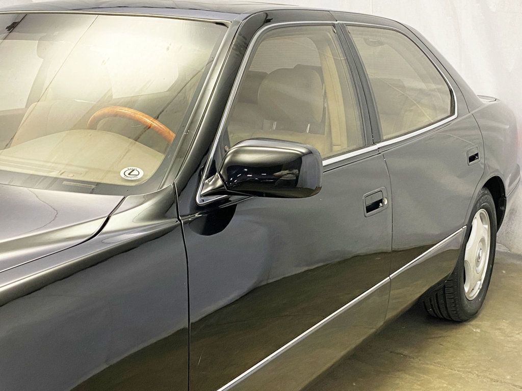 1998 Lexus LS 400 Luxury photo 2
