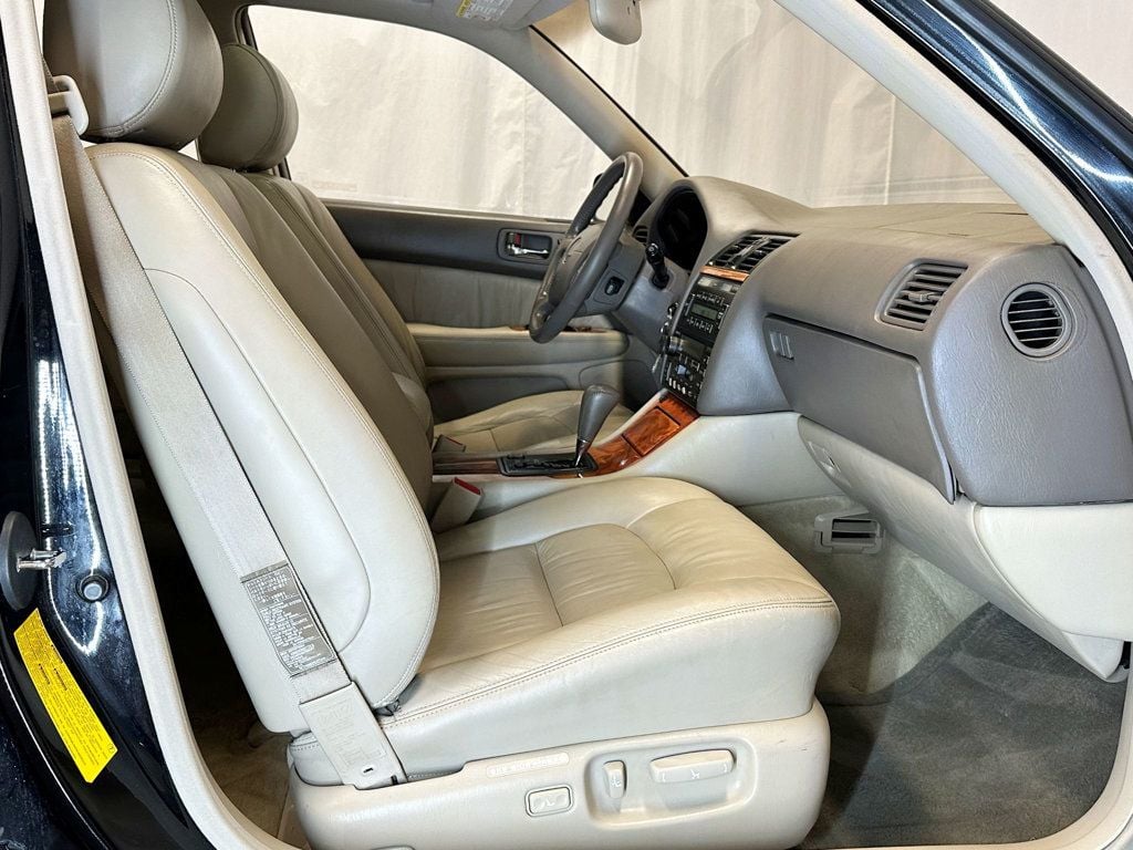 1998 Lexus LS 400 Luxury Sdn 4dr Sedan - 23048883 - 19