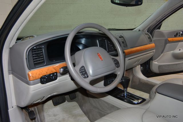 1998 Lincoln Continental 4dr Sedan - 23006416 - 10